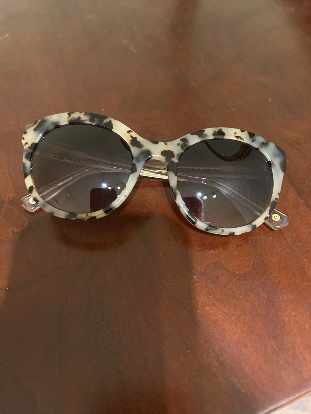 Tortoise Shell Sunnies from Anthropologie. Bold Take on a Classic Look.